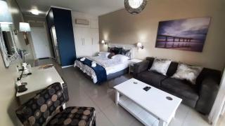 Blue views at Brookes Hill Suites - 2