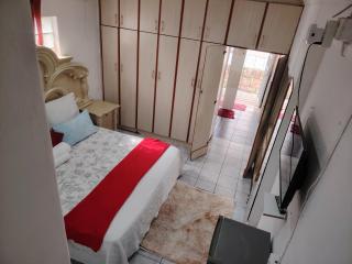 Lytton Cresent B&B - 3