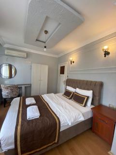 Divan Wooden Guesthouse - 2