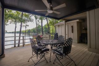 What-A-View HSV - Serene Lakeside Town Home - 8