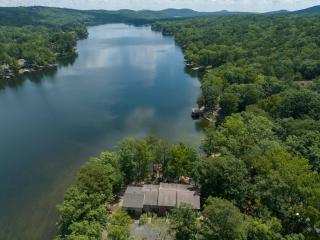 What-A-View HSV - Serene Lakeside Town Home - 7