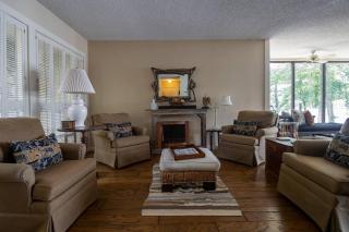 What-A-View HSV - Serene Lakeside Town Home - 9