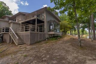 What-A-View HSV - Serene Lakeside Town Home - 5