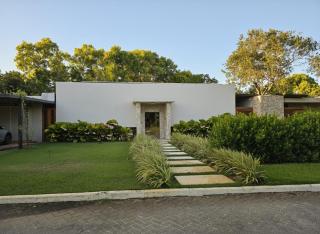 Seu refúgio na praia de Itacimirim, Bahia - 7