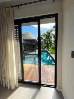 Seu refúgio na praia de Itacimirim, Bahia - 1