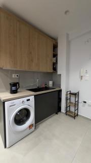 Modern 2BR Garden Apartment in Faliro Sleeps 5 - 3