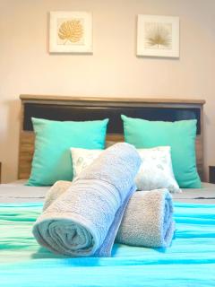 Zephyr House 3BR Pool, Rooftop & Ocean View - 1