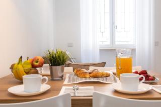 Colosseum Holidays - Marco Aurelio - Roma - 9