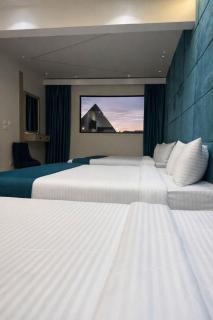 Soho Scarab Pyramids View - 4