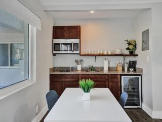 Pelican Cove Studio w Private Patio in Pompano - 5