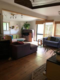 Dragon's den main house - 2