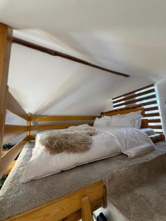 EscapeTinyCabin by IezerVenture - 6