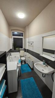 City-Apartment I 85m2 I 2 Schlafzimmer l 5 Betten I Parkplatz frei I WLAN - 4