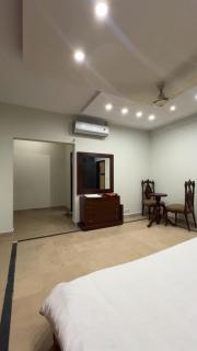 2 Bedroom Luxury Apartment in F-11 Markaz - 3