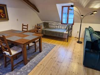 Attic Latran Apartment - 8