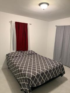 2 bedroom 2467 - 9