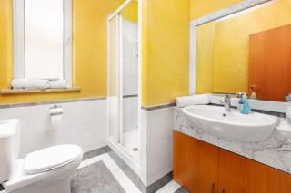 2 Bedroom with Nice Balcony View! - 1