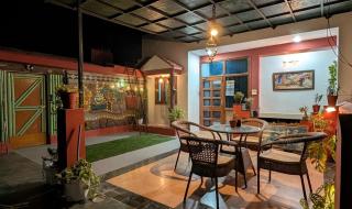 Jharokha - A Warm, Sun-filled Home with Terrace - 5