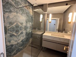 New LUX Best in the Town - 7