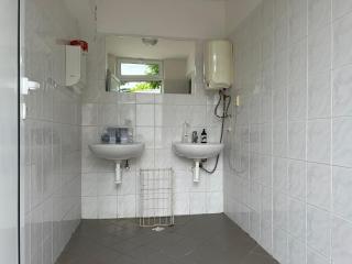 Rekreační chatky na Fotbalovém stadionu Senec - 3