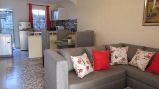 Style and Comfort - 0