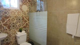 Style and Comfort - 9