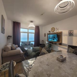 Royal Beach Apartment - 8