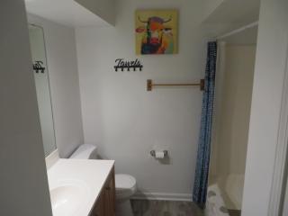 Close to Store & Airport - Kenner - 3