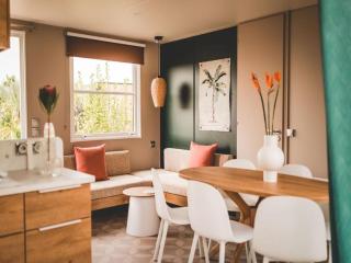 6-Guest Escape with Private Garden & Wi-Fi - 9