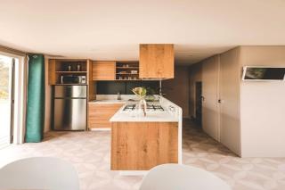 6-Guest Escape with Private Garden & Wi-Fi - 7