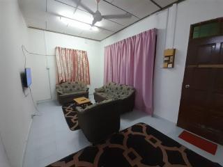 AMZ HOMESTaY PADANG MIDIN, KUALA TERENGGANU - 8