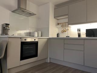 Liverpool Central City Centre Modern Apartment - Sleeps 4 - 2
