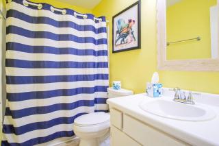 Coastal Retreat in Harbour Town - Pool, Sleeps 8 - 5