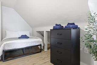 Stylish Mt Washington Home with Private Deck and Easy Access to Downtown and Stadiums - 1