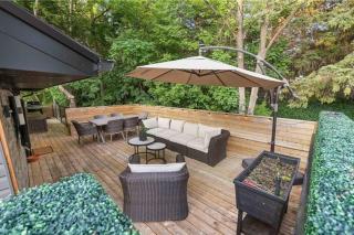 Evergreen Escape - 3 Acres, 2 Houses, 16 People - 8