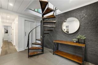 Evergreen Escape - 3 Acres, 2 Houses, 16 People - 6