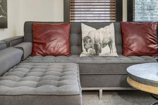 Heated Outdoor Pool Near Banff Park - 3