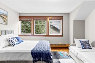 2BR MTN Canmore Retreat with Private Balcony - 9