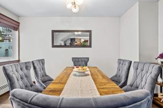 2BR MTN Canmore Retreat with Private Balcony - 4