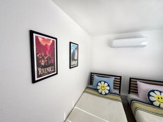 Boat Dock - Hot Tub-Lake Front - Dog Friendly - Sleeps 7 - 2