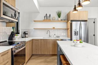 3BR Rockies Have Sleeps 8 with Hot Tub Pool and Mtn Views - 1