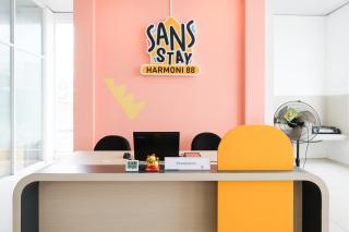 Sans Stay Harmoni 88 Ambarukmo Plaza Yogyakarta - 8