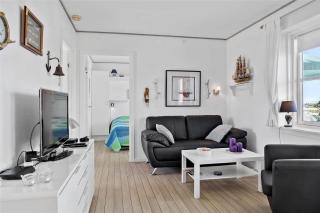 4106-Borre-Klintholm-Havneby-6 - 8