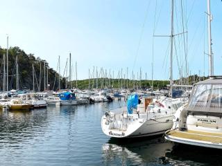 4 star holiday home in UDDEVALLA - 8