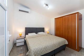 Holiday Home with Pool in Posedarje 54923 - 1