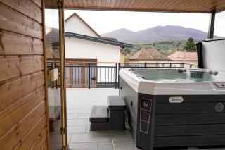 Holiday Home with Hot Tub in Somoskoujfalu 55027 - 5