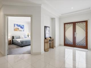 Jacksons Coast House - 8