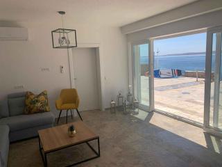 Holiday Home Beachfront in Lukovo Sugarje 54941 - 5