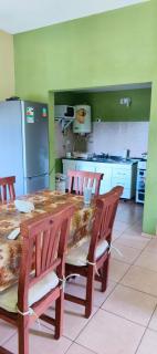 Casa frente al río con pileta - 1