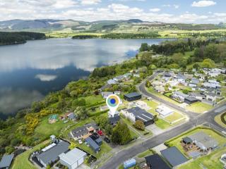 Modern Lake View House - 5